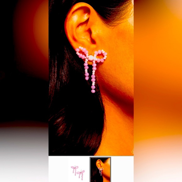 🩷🩷 BEAUTIFUL❗️ PAPARAZZI “The BOW Must Go On” Pink Post Earrings❗️🩷🩷 - Picture 5 of 5
